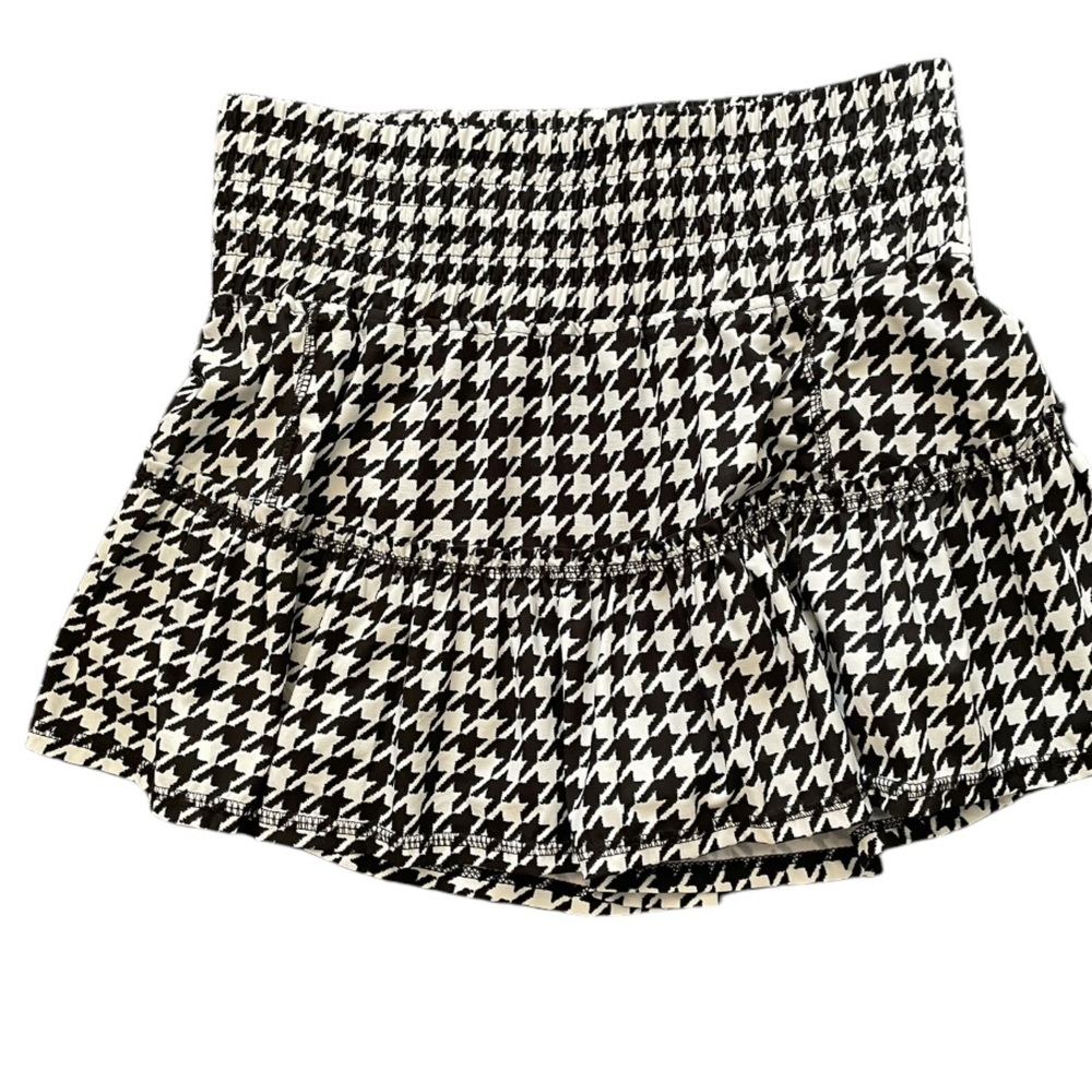 The Bubble Brand Houndstooth Ruffled Mini Skirt - Black & White